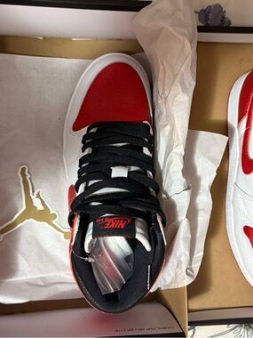 Nike Air Jordan 1 Mid - White, Red, Black